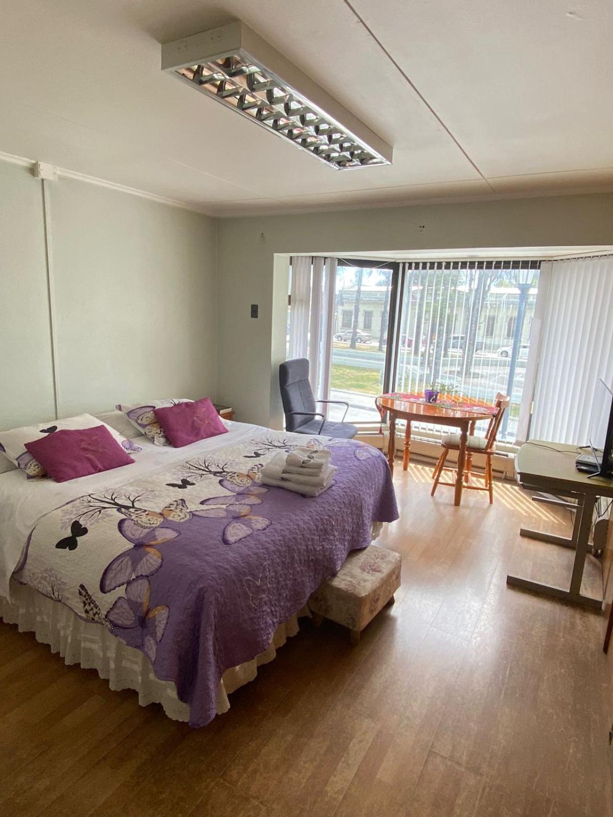Karol Hostal Punta Arenas Exteriör bild